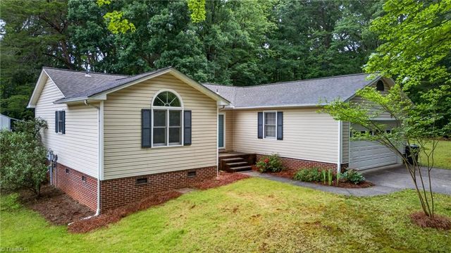 2387 Woodridge Drive, Asheboro, NC 27205
