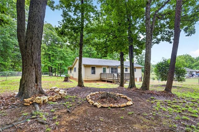 2387 Woodridge Drive, Asheboro, NC 27205