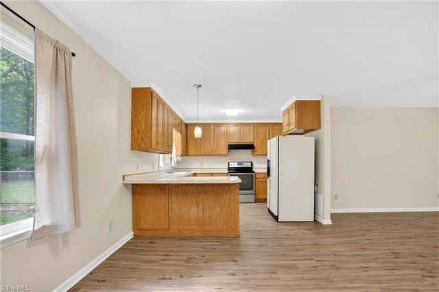 2387 Woodridge Drive, Asheboro, NC 27205