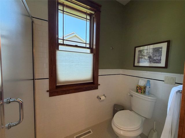 1207 Shadow Lane, Pella, IA 50219