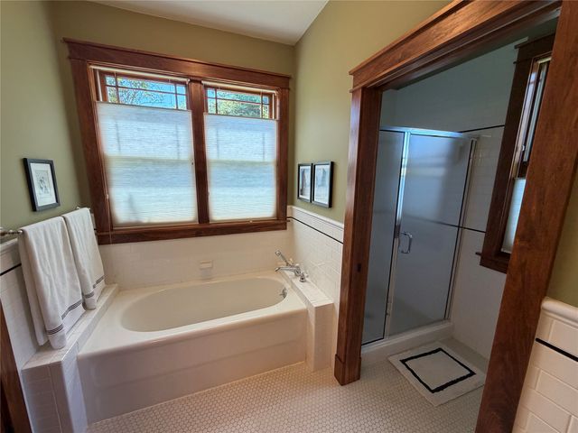 1207 Shadow Lane, Pella, IA 50219