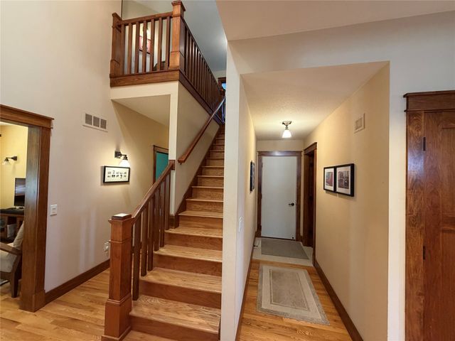 1207 Shadow Lane, Pella, IA 50219
