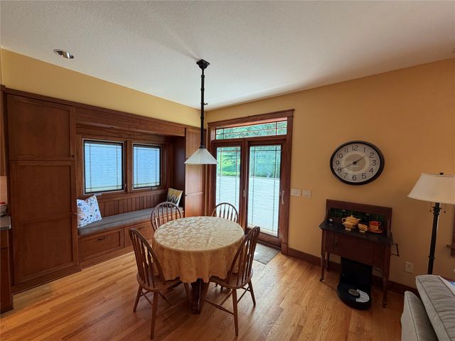 1207 Shadow Lane, Pella, IA 50219