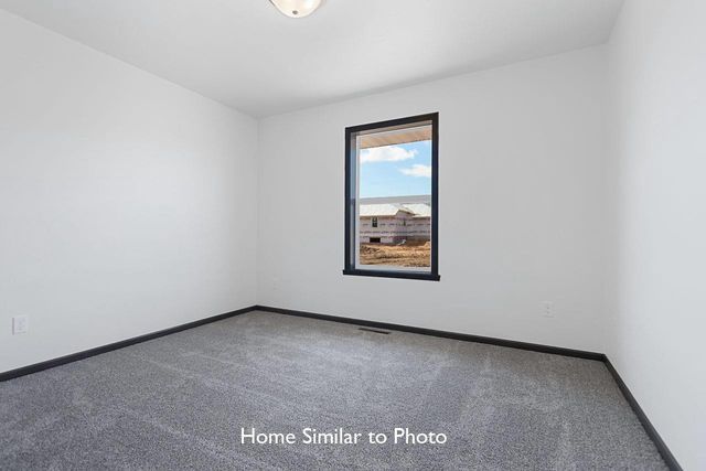 1736 BETTY JEAN LANE, Green Bay, WI 54313