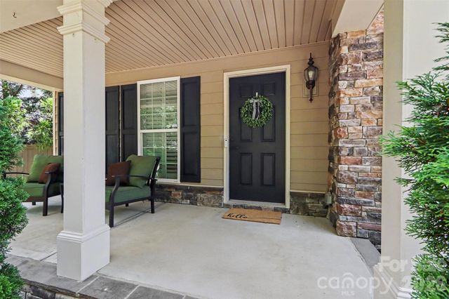 11830 Warfield Avenue, Huntersville, NC 28078