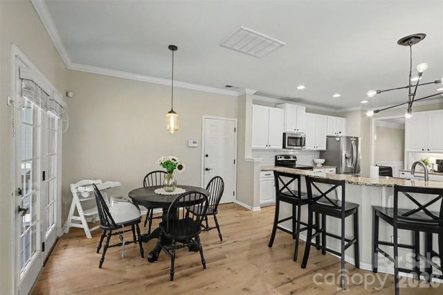 11830 Warfield Avenue, Huntersville, NC 28078