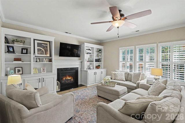 11830 Warfield Avenue, Huntersville, NC 28078