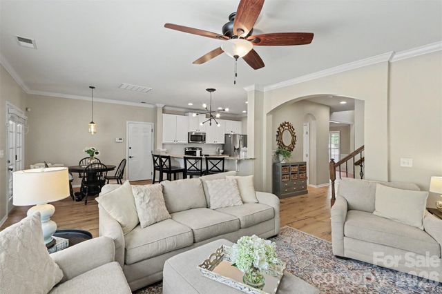 11830 Warfield Avenue, Huntersville, NC 28078