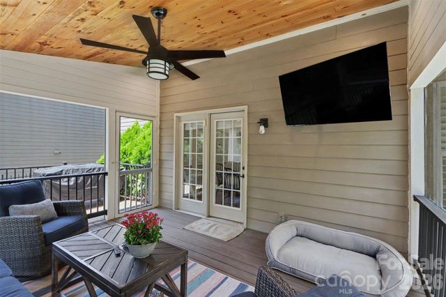 11830 Warfield Avenue, Huntersville, NC 28078