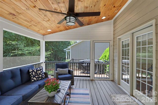 11830 Warfield Avenue, Huntersville, NC 28078