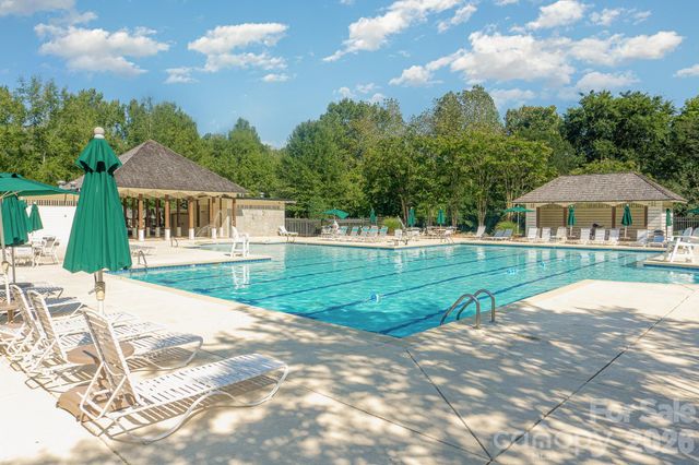 11830 Warfield Avenue, Huntersville, NC 28078