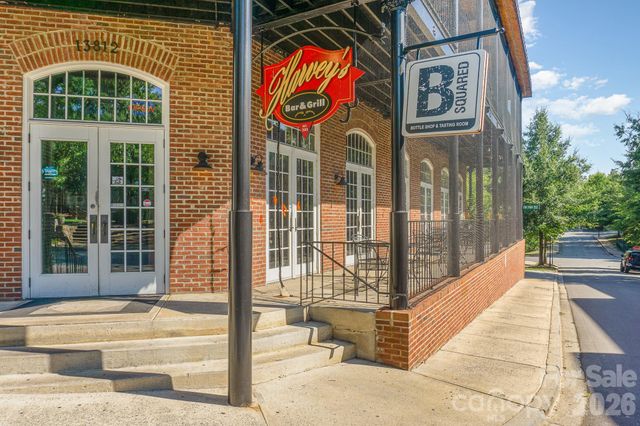 11830 Warfield Avenue, Huntersville, NC 28078