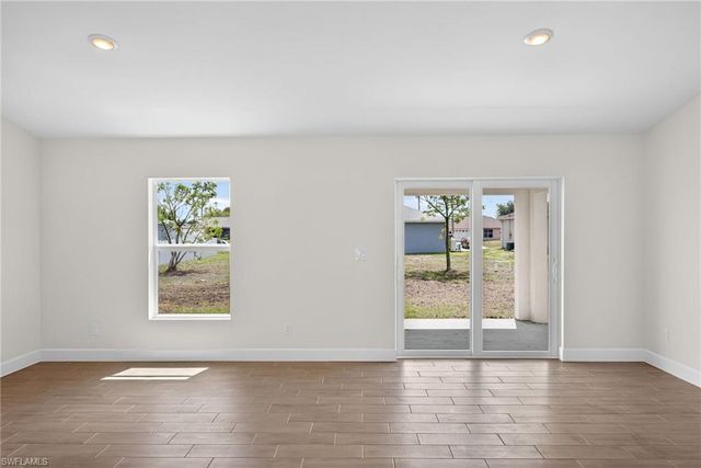 1333 NW 10th PL, Cape Coral, FL 33993