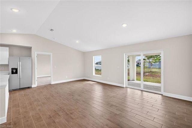 1333 NW 10th PL, Cape Coral, FL 33993