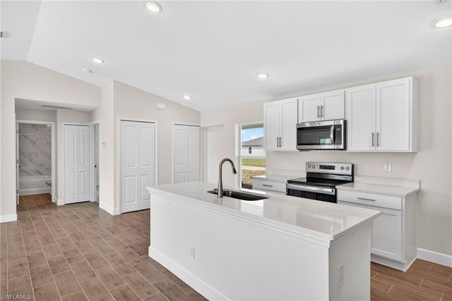 1333 NW 10th PL, Cape Coral, FL 33993