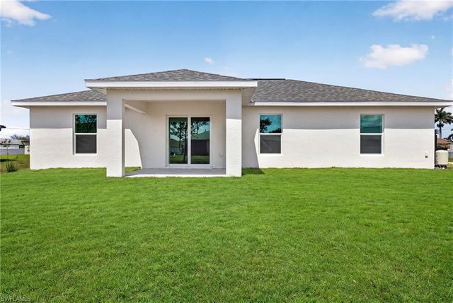 1333 NW 10th PL, Cape Coral, FL 33993