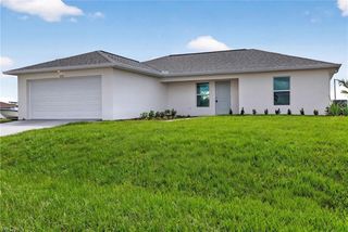 1333 NW 10th PL, Cape Coral, FL 33993