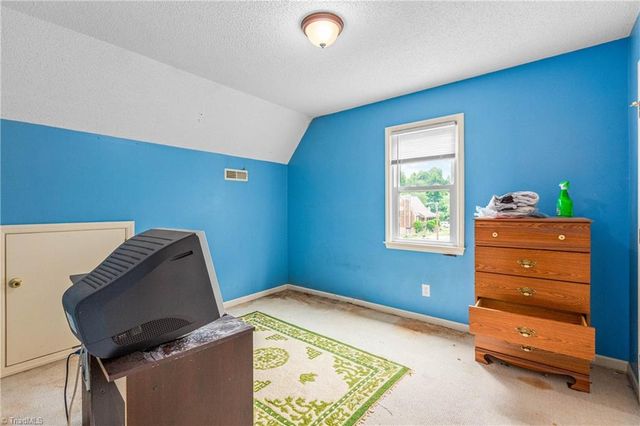 3113 Russell Way Lane, Winston-salem, NC 27127