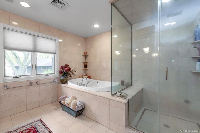 37 Rose Lane, East Rockaway, NY 11518