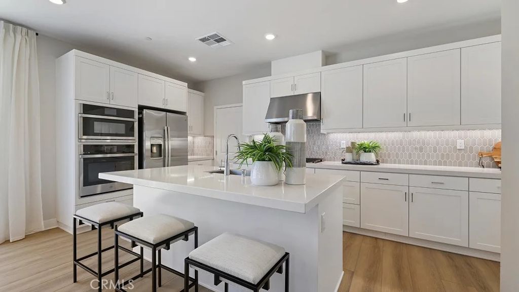 27506 Grand Fir Way, Valencia, CA 91381 — photo 2