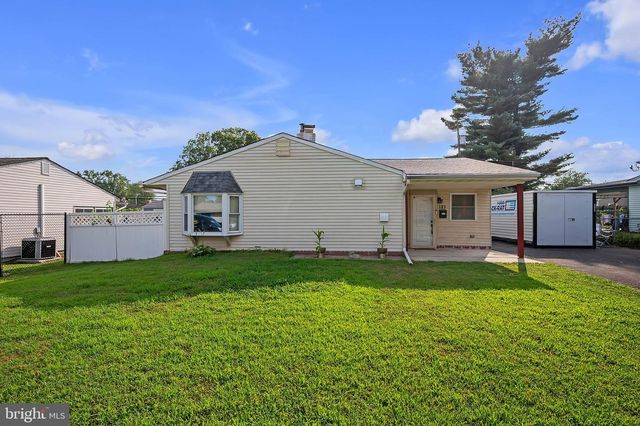121 GABLE HILL RD, Levittown, PA 19057