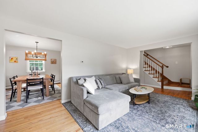 328 Olde Stage Road, Glastonbury, CT 06033