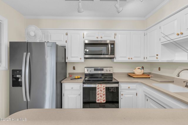 1896 New River Inlet Road 1402, North Topsail Beach, NC 28460