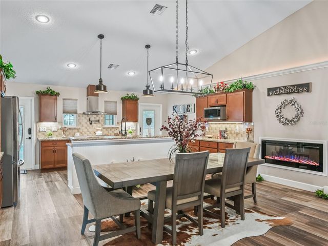 6570 SE 175TH COURT, Morriston, FL 32668