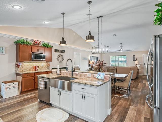 6570 SE 175TH COURT, Morriston, FL 32668