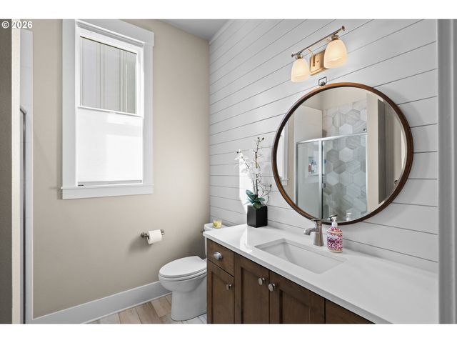 12127 Nw MILLFORD St, Portland, OR 97229