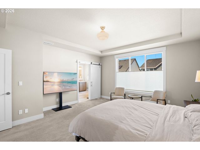 12127 Nw MILLFORD St, Portland, OR 97229