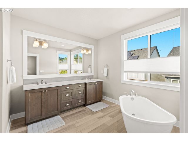 12127 Nw MILLFORD St, Portland, OR 97229