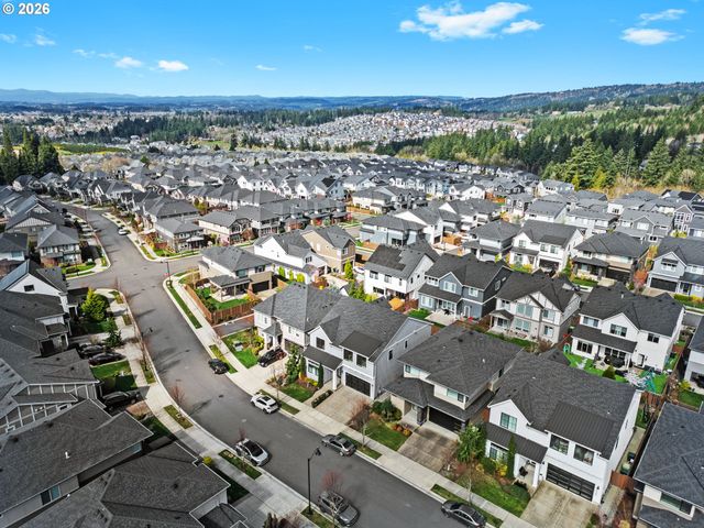 12127 Nw MILLFORD St, Portland, OR 97229