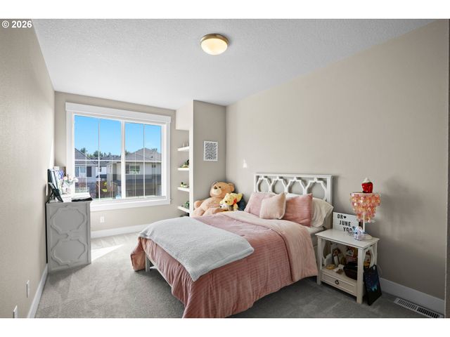 12127 Nw MILLFORD St, Portland, OR 97229