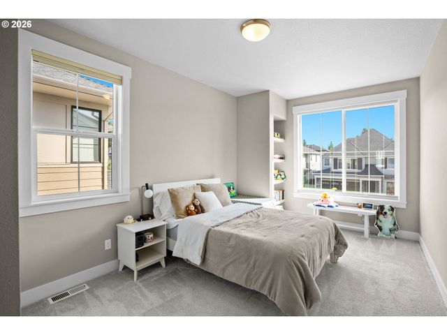 12127 Nw MILLFORD St, Portland, OR 97229