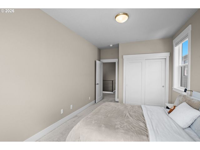 12127 Nw MILLFORD St, Portland, OR 97229