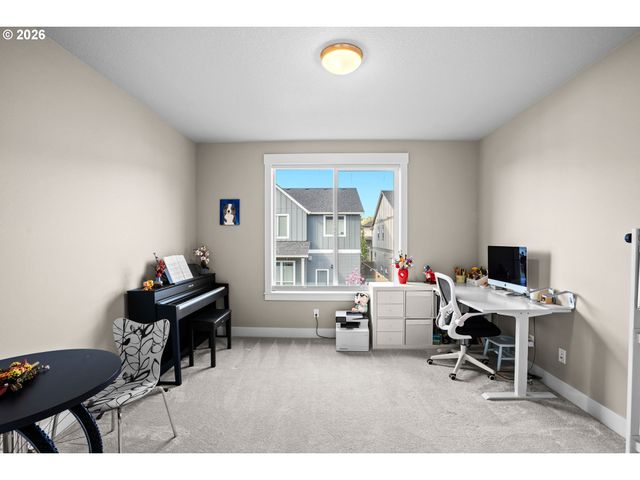 12127 Nw MILLFORD St, Portland, OR 97229