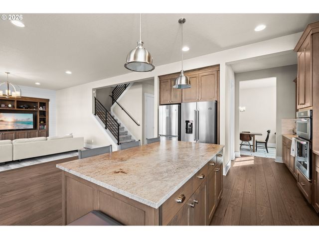 12127 Nw MILLFORD St, Portland, OR 97229