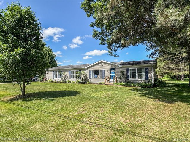 7760 Bell Road, Bridgeport Charter Township, MI 48415