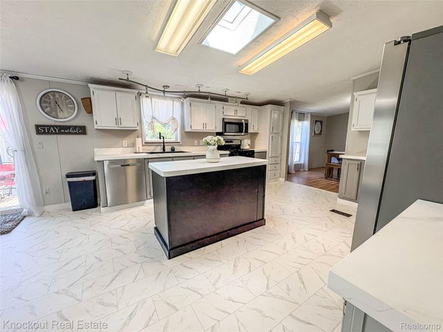 7760 Bell Road, Bridgeport Charter Township, MI 48415