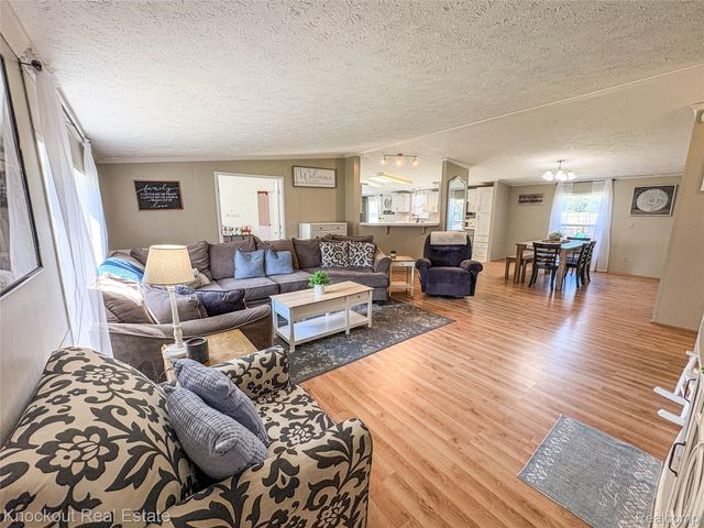 7760 Bell Road, Bridgeport Charter Township, MI 48415