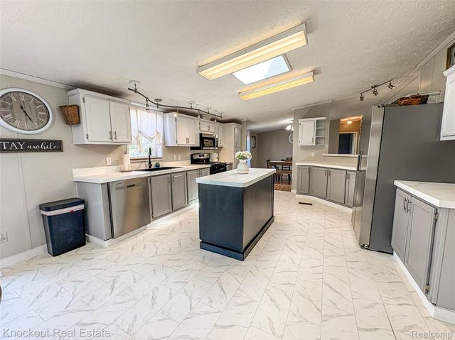 7760 Bell Road, Bridgeport Charter Township, MI 48415