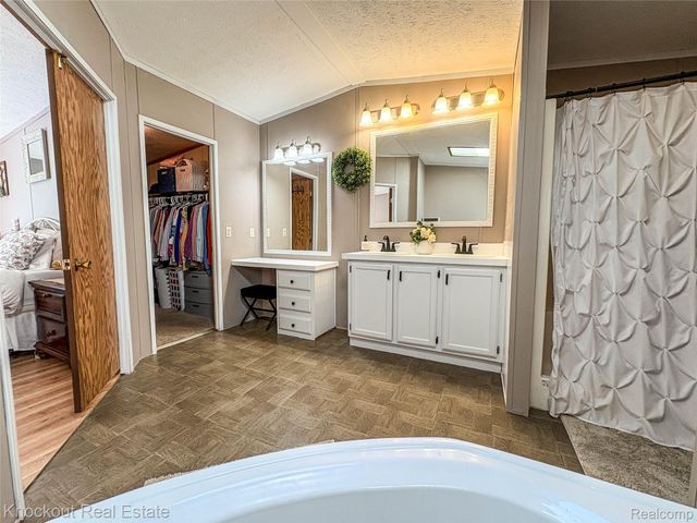 7760 Bell Road, Bridgeport Charter Township, MI 48415