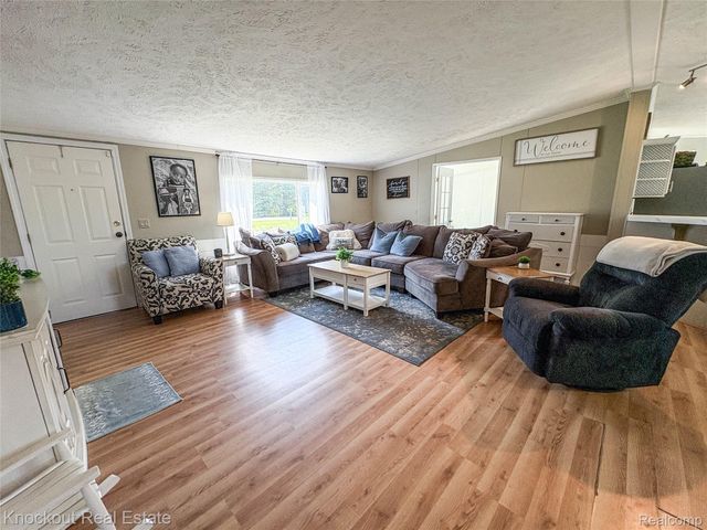 7760 Bell Road, Bridgeport Charter Township, MI 48415