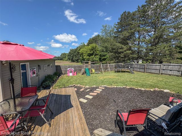 7760 Bell Road, Bridgeport Charter Township, MI 48415