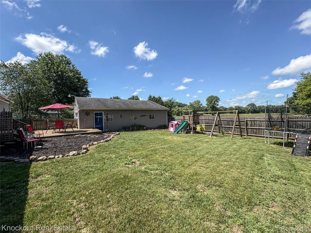 7760 Bell Road, Bridgeport Charter Township, MI 48415