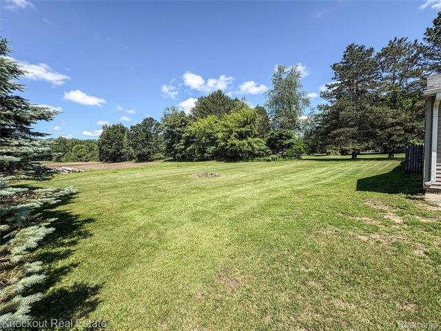7760 Bell Road, Bridgeport Charter Township, MI 48415