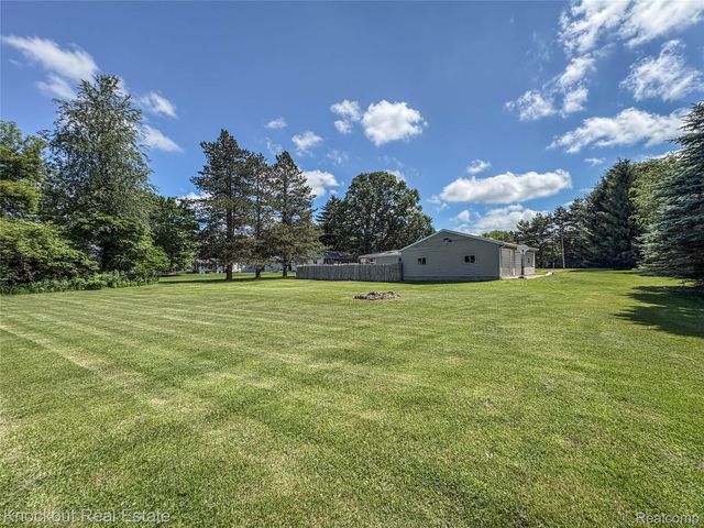7760 Bell Road, Bridgeport Charter Township, MI 48415