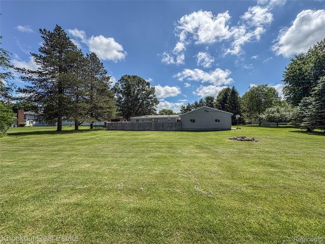 7760 Bell Road, Bridgeport Charter Township, MI 48415