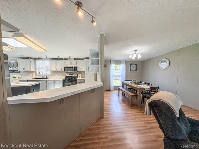7760 Bell Road, Bridgeport Charter Township, MI 48415